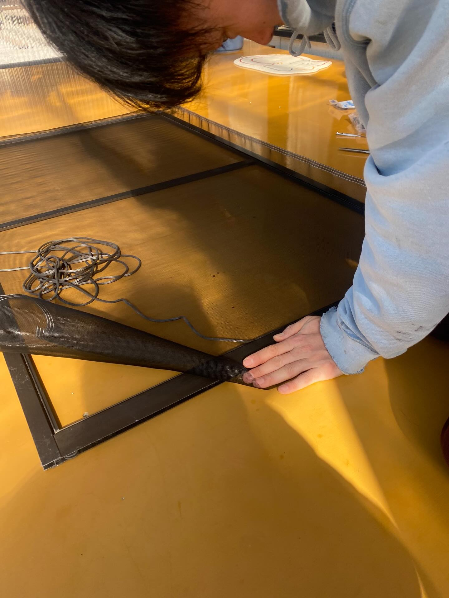 網戸の張り替えー!